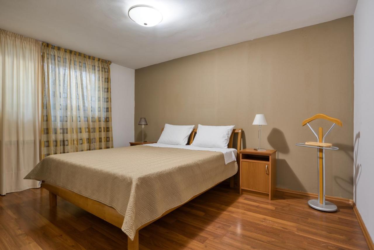 Apartman Marija Lux Sveti Stefan Exterior photo